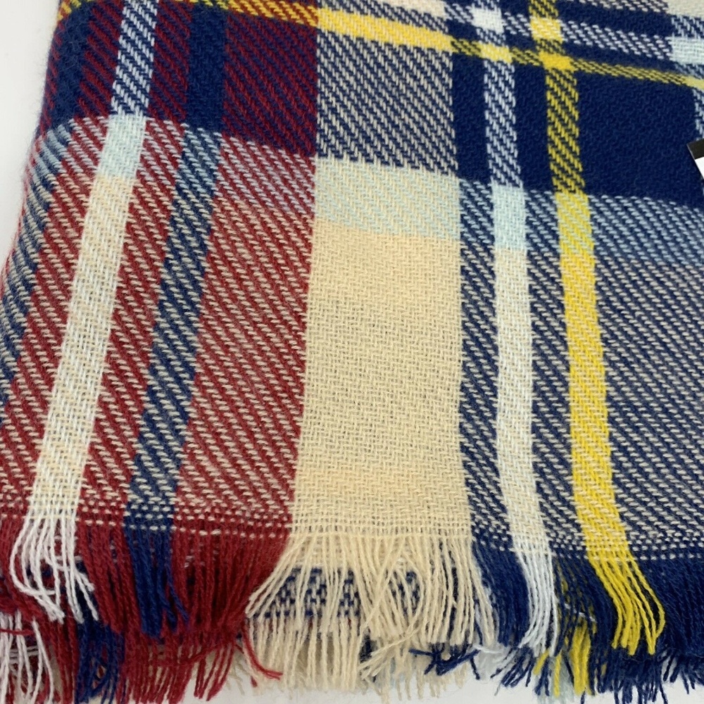 NEW Stadium blanket scarf red & blue plaid acrylic - Picture 7 of 8